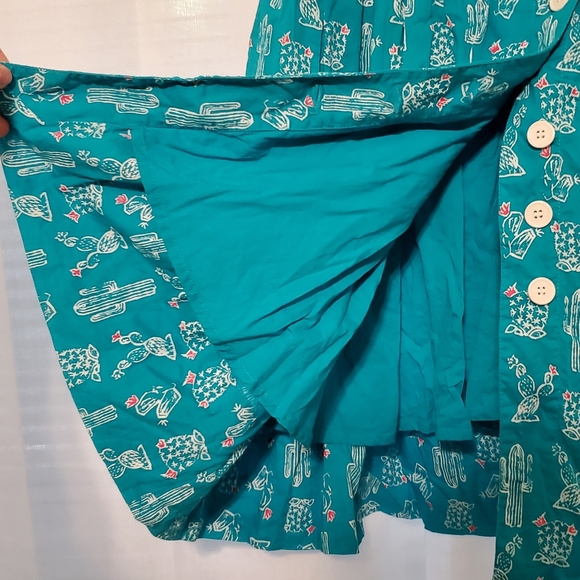 Emily and Fin turquoise cactus sleeveless button down dress with pockets (M) - Picture 5 of 9
